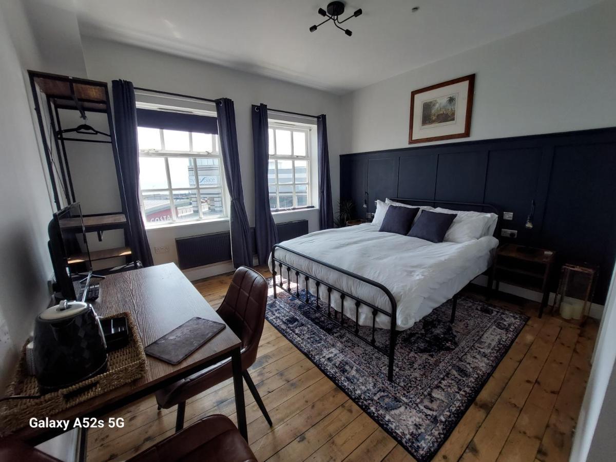 Londonderrys Bar And Accommodation Seaham Exterior foto
